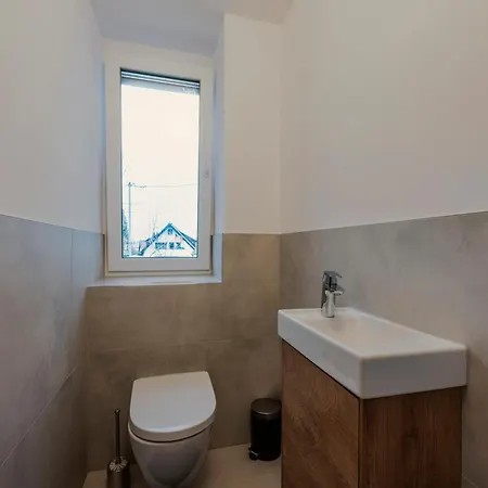 Exquis Luxus Usm I Kamin I Terrasse I Parkplatz I Mercedes